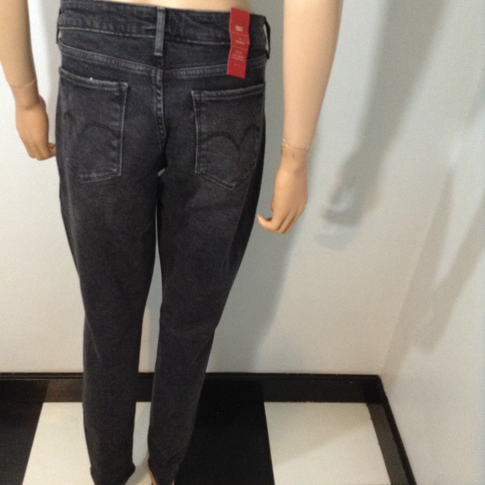 🎉Levi's Skinny Ripped Knee Design - Picture 7 of 8